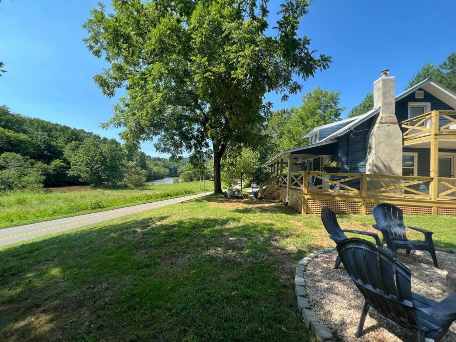 Riverside Relaxer W/Hot Tub+Fire Pit +Wifi & View فرانكلين المظهر الخارجي الصورة