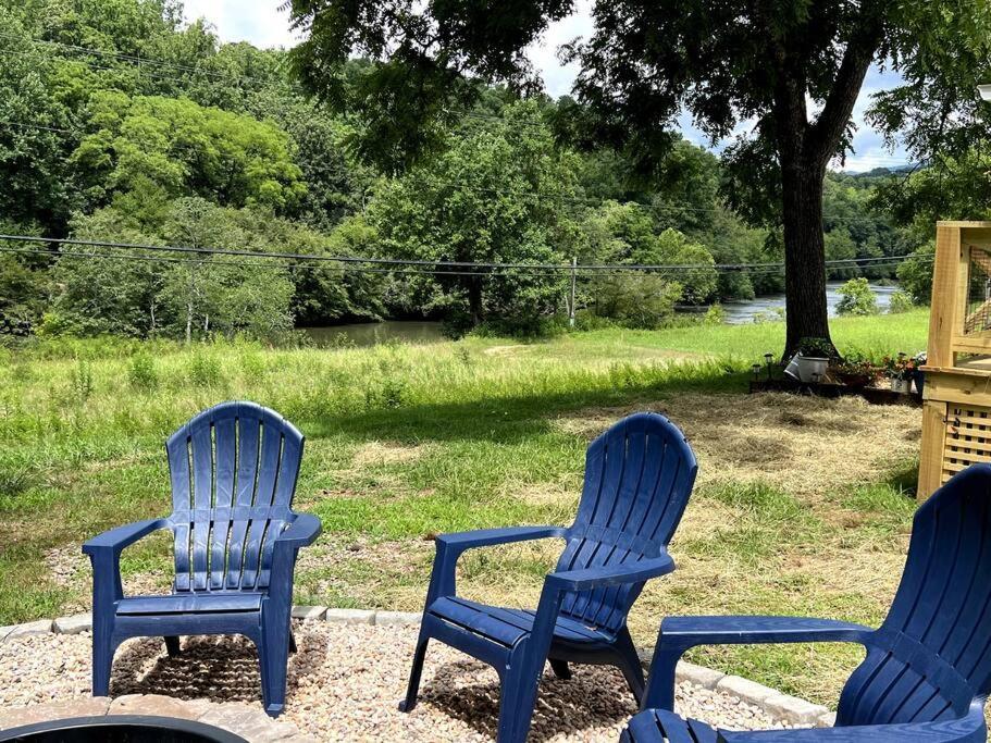 Riverside Relaxer W/Hot Tub+Fire Pit +Wifi & View فرانكلين المظهر الخارجي الصورة